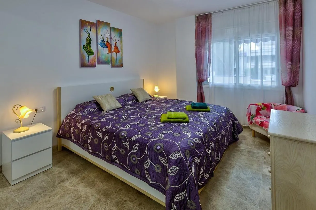 לוס כריסטיאנוס Apartamento Graciosa 0*, לוס כריסטיאנוס ספרד